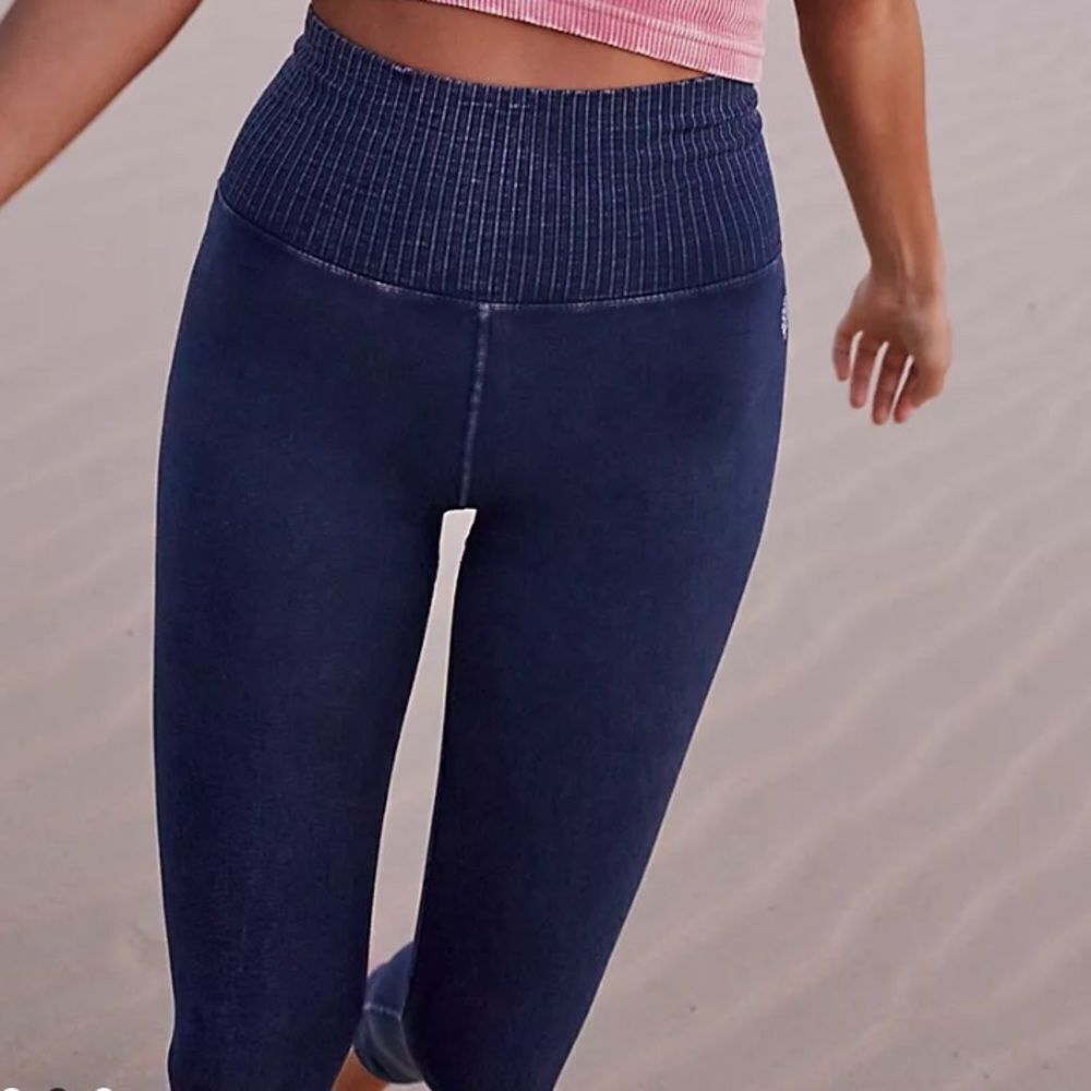 Free People Good Karma High-Rise 7/8 Length Leggings in Deepest Navy BNWOT